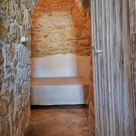 Country house Gallipoli Lato Sud, Trullo Antica Dimora *